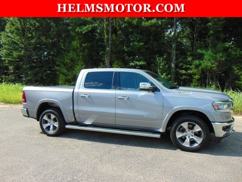 Used 2021 RAM 1500 Laramie AWD/4WD image 12