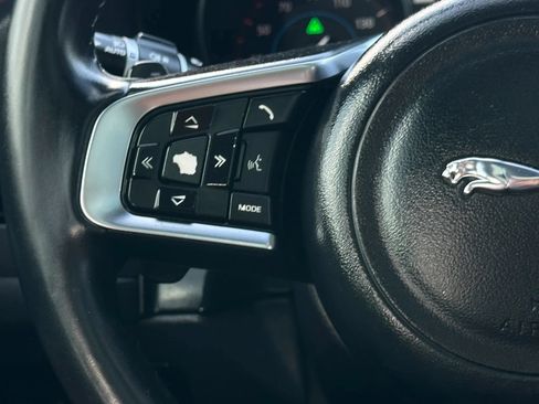 Used 2016 Jaguar XF S AWD/4WD image 30
