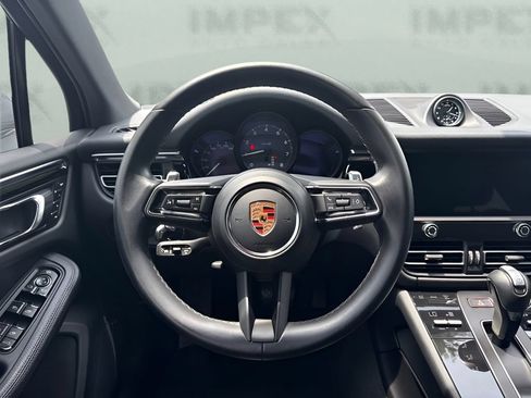 Used 2024 Porsche Macan AWD/4WD image 26