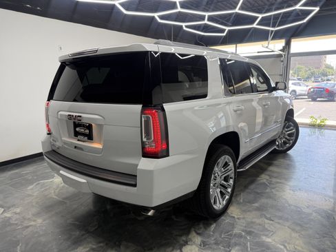 Used 2018 GMC Yukon SLT w/ Premium Edition AWD/4WD image 5