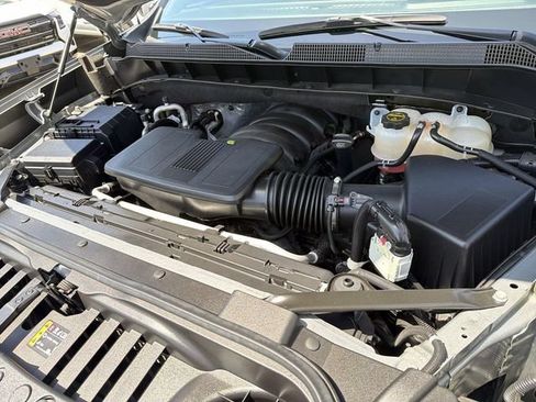 Used 2024 Chevrolet Silverado 1500 LT RWD image 29