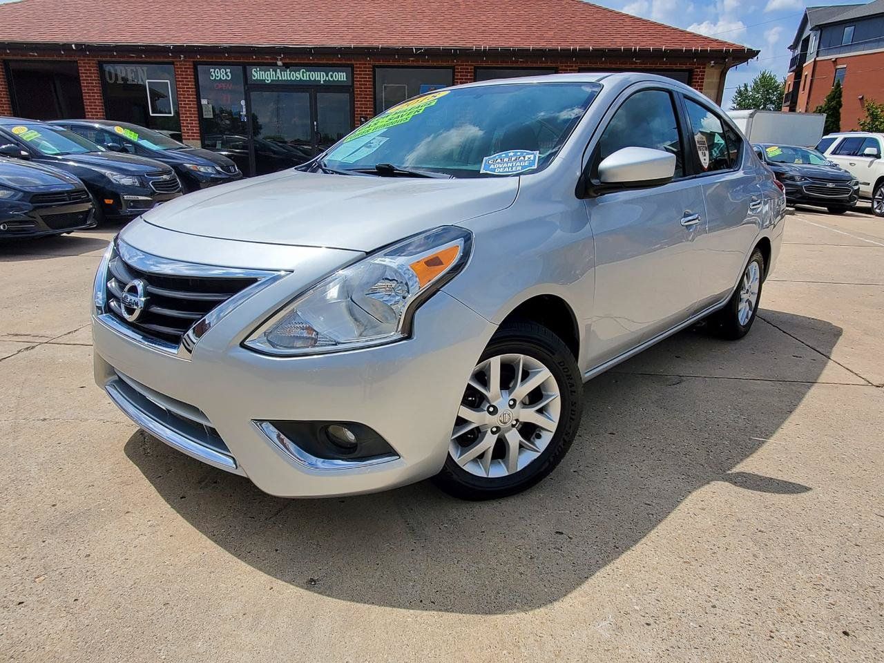 Used 2018 Nissan Versa SV w/ SV Special Edition Package FWD image 3