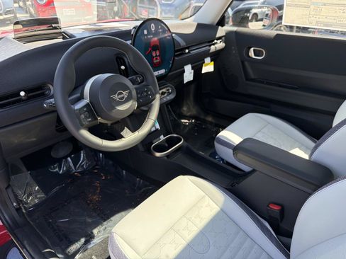 New 2026 MINI Cooper 2-Door Hardtop FWD image 9