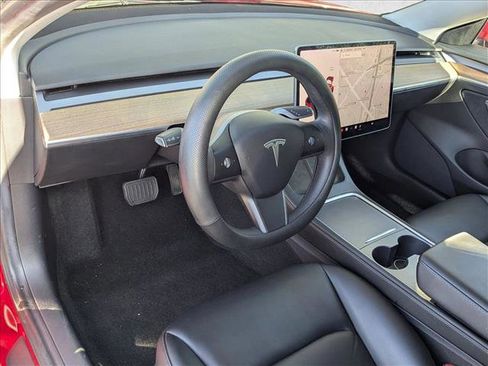 Used 2022 Tesla Model 3 Long Range image 10