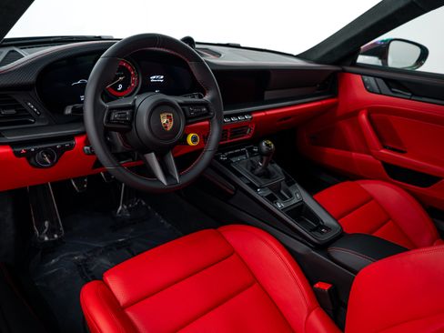 Certified 2024 Porsche 911 GT3 RWD image 4