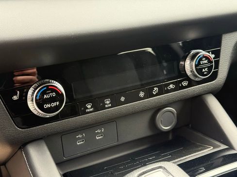 New 2026 Mitsubishi Outlander ES image 18