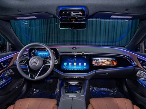 New 2026 Mercedes-Benz E 450 4MATIC Sedan image 14