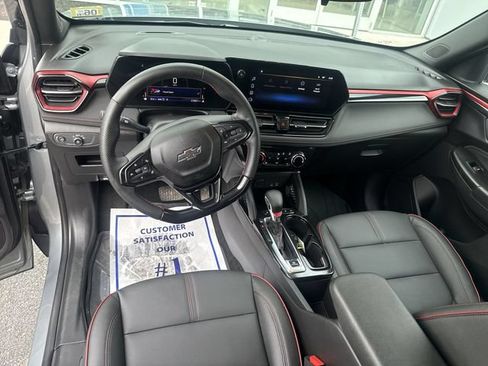 Used 2024 Chevrolet TrailBlazer RS AWD/4WD image 21