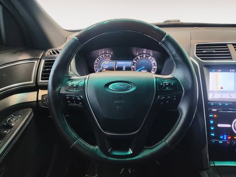 Used 2017 Ford Explorer Platinum AWD/4WD image 17