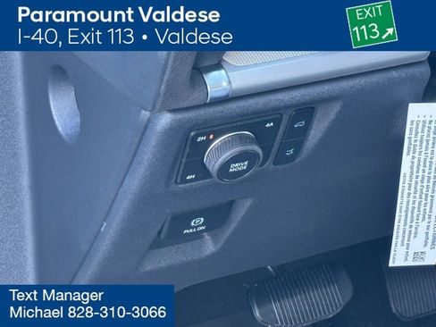 New 2025 Ford Expedition Active image 8