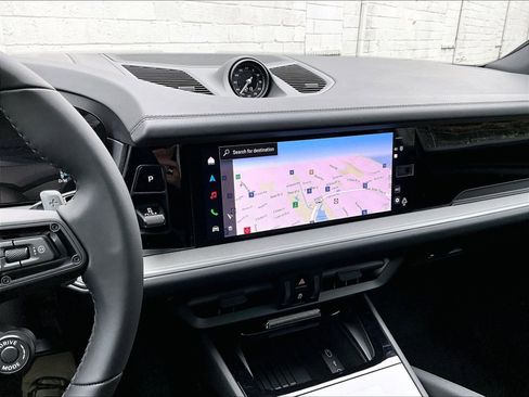 New 2026 Porsche Cayenne S image 9