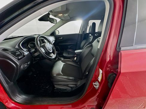 Used 2018 Jeep Compass Altitude image 13