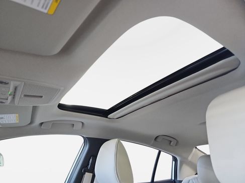 New 2026 Nissan Sentra SL w/ Floor Mat Package FWD image 27