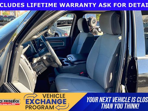 Used 2023 RAM 3500 Big Horn w/ Level 1 Equipment Group AWD/4WD image 18