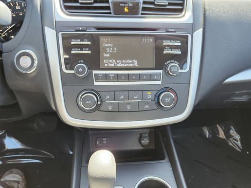 Used 2018 Nissan Altima 2.5 S w/ S Convenience Package image 28