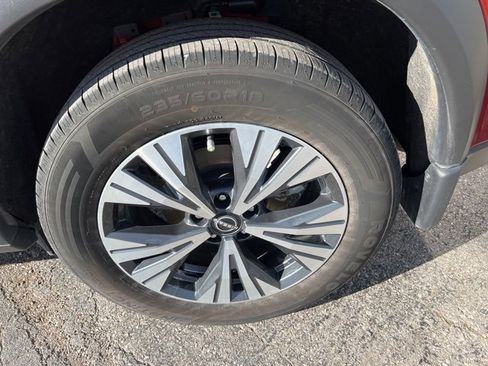 Used 2023 Nissan Rogue SV w/ SV Premium B Package image 21