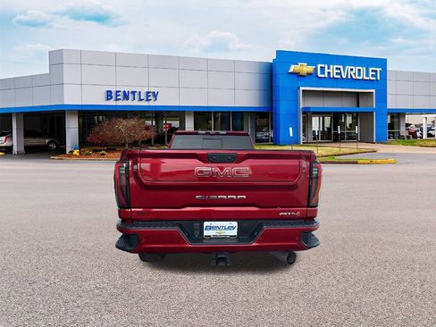 Used 2024 GMC Sierra 2500 AT4 w/ AT4 Premium Plus Package image 4