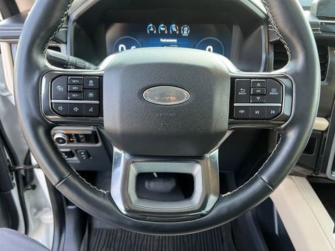 Certified 2023 Ford Expedition Platinum image 19