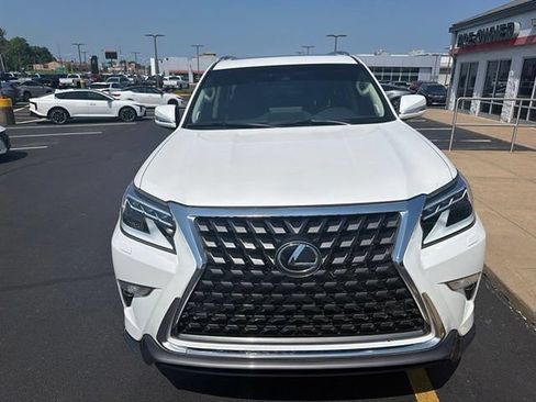 Used 2022 Lexus GX 460 Premium w/ Accessory Package AWD/4WD image 6