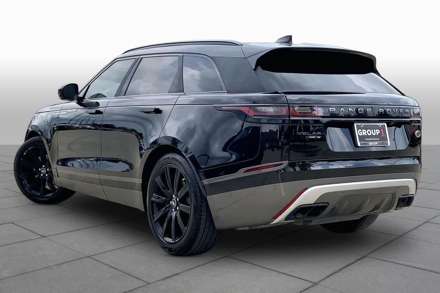 Used 2019 Land Rover Range Rover Velar R-Dynamic SE AWD/4WD image 12