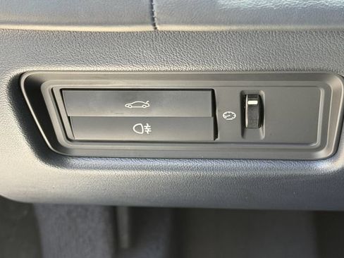 Used 2014 Jaguar XJ L Supercharged RWD image 28