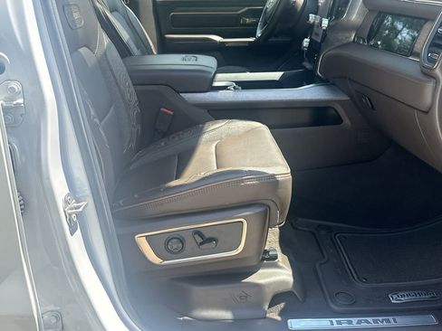 Used 2025 RAM 1500 Limited AWD/4WD image 14