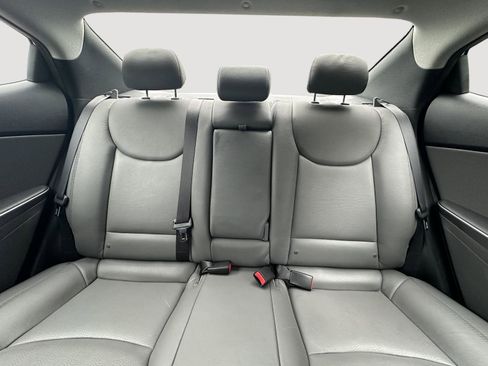 Used 2013 Hyundai Elantra Limited w/ Technology Pkg FWD image 13