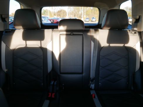 Used 2024 Volkswagen Atlas Peak Edition SEL image 13