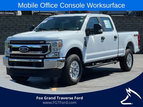 Certified 2022 Ford F250 XL w/ STX Appearance Package AWD/4WD image 1