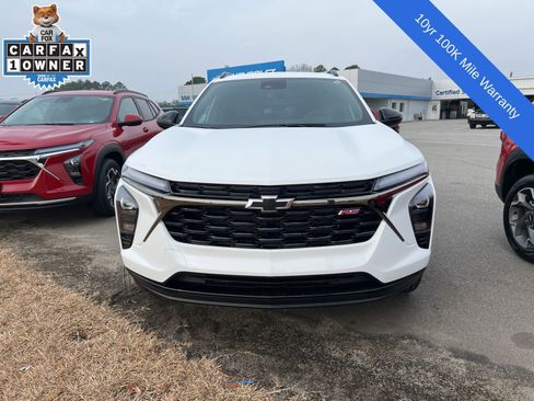 New 2026 Chevrolet Trax RS image 2