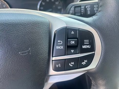 Used 2024 Ford Explorer XLT w/ Equipment Group 202A AWD/4WD image 20