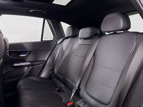 New 2026 Mercedes-Benz GLC 300 4MATIC image 7