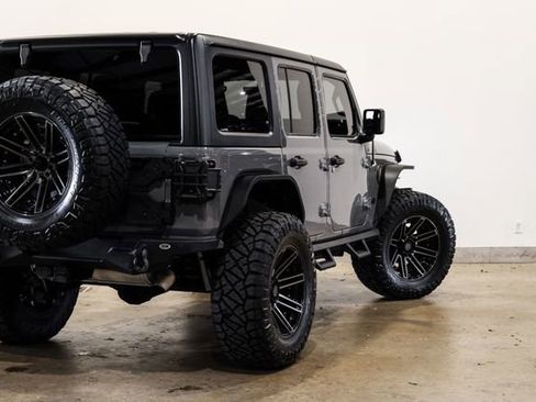 Used 2021 Jeep Wrangler Unlimited Sport image 39