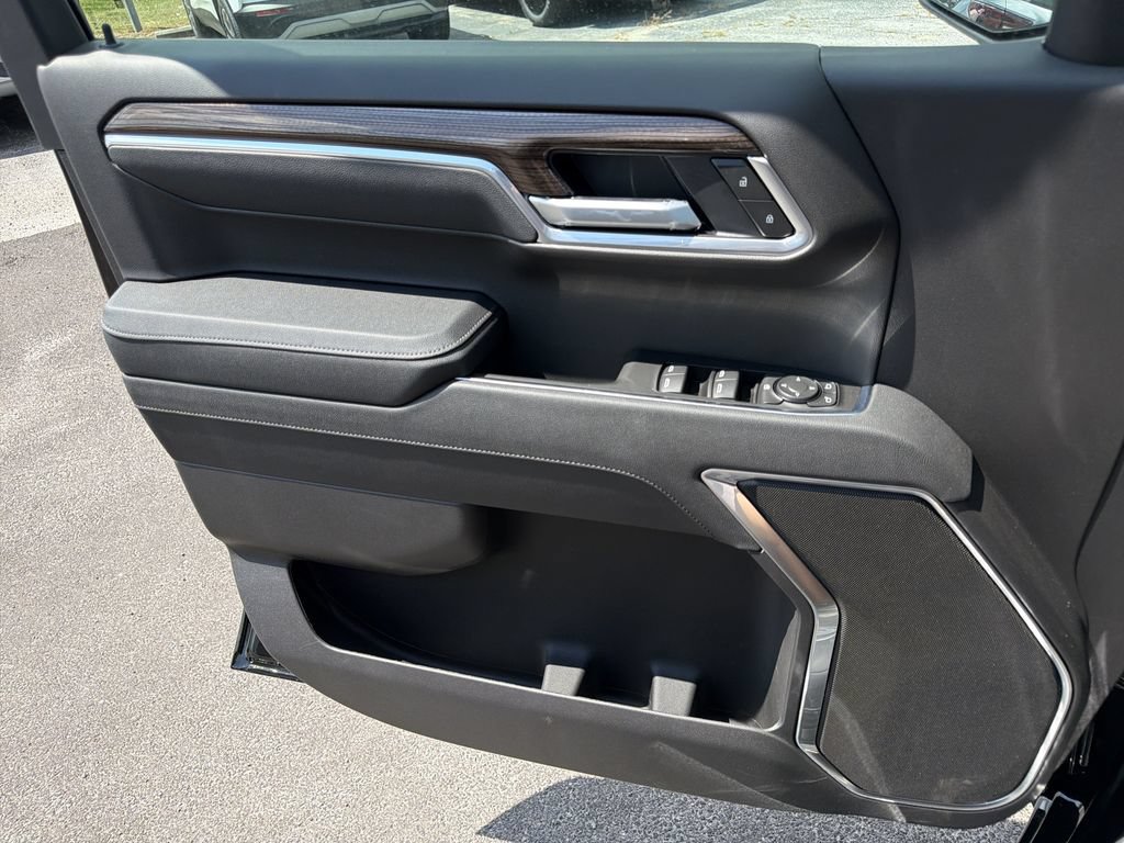 New 2026 Chevrolet Silverado 1500 RST w/ RST Select Package AWD/4WD image 14