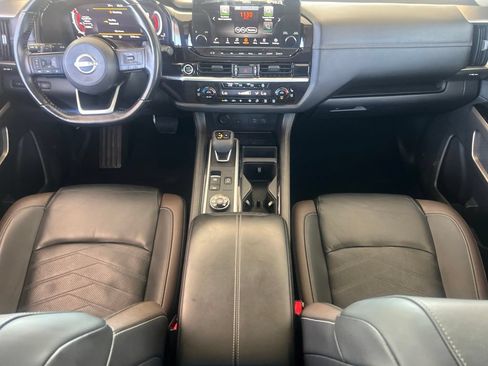 Used 2022 Nissan Pathfinder Platinum AWD/4WD image 21