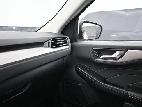 Used 2022 Ford Escape SEL FWD image 13