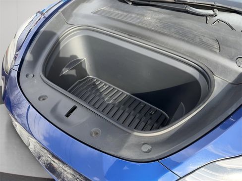 Used 2021 Tesla Model Y Long Range image 24