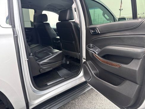 Used 2017 Chevrolet Suburban LT AWD/4WD image 27