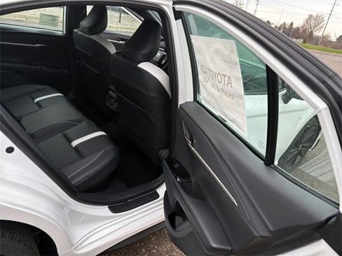 New 2026 Toyota Camry Hybrid image 20