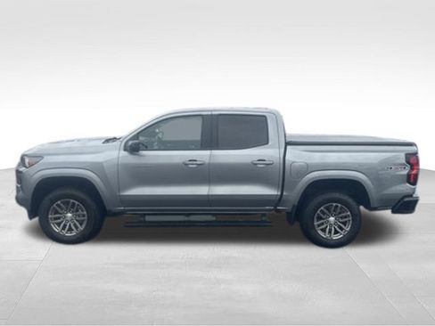 Used 2023 Chevrolet Colorado LT w/ LT Convenience Package AWD/4WD image 5