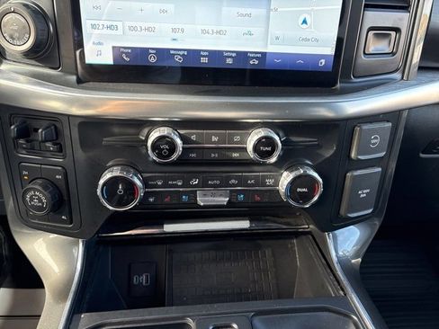 Certified 2022 Ford F150 Lariat w/ Equipment Group 502A High image 32