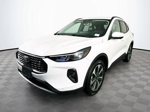 Certified 2024 Ford Escape Platinum AWD/4WD image 6