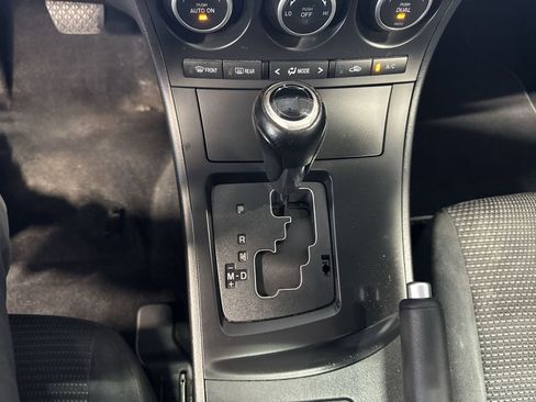 Used 2013 MAZDA MAZDA3 i Touring image 21