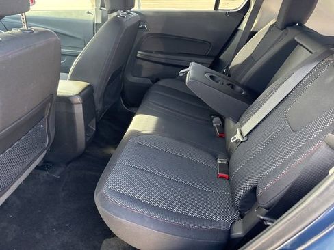 Used 2017 Chevrolet Equinox LT w/ Convenience Package image 16