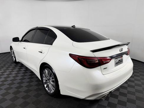 Used 2019 INFINITI Q50 Luxe w/ Essential Package (3.0T Luxe) AWD/4WD image 18