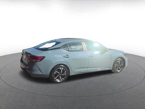 Used 2024 Nissan Sentra SV image 15