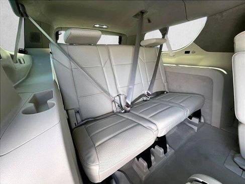 Used 2025 Cadillac Escalade ESV Sport Platinum w/ LPO, ONYX Package AWD/4WD image 30