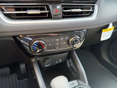 New 2026 Chevrolet TrailBlazer LT w/ Driver Confidence Package FWD image 26