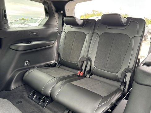 New 2025 Jeep Grand Cherokee L Altitude image 33