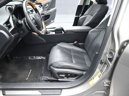 Used 2020 Lexus ES 350 w/ Accessory Package FWD image 27